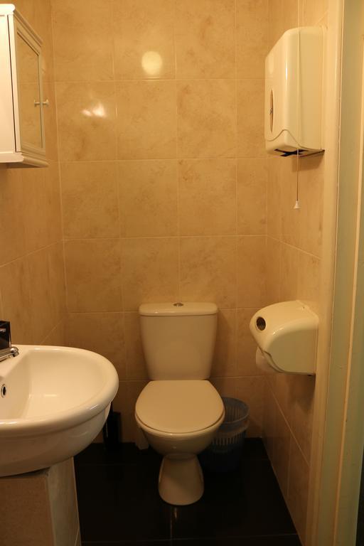 Acorn Lodge Guest House - Free Parking Gosport Exteriör bild
