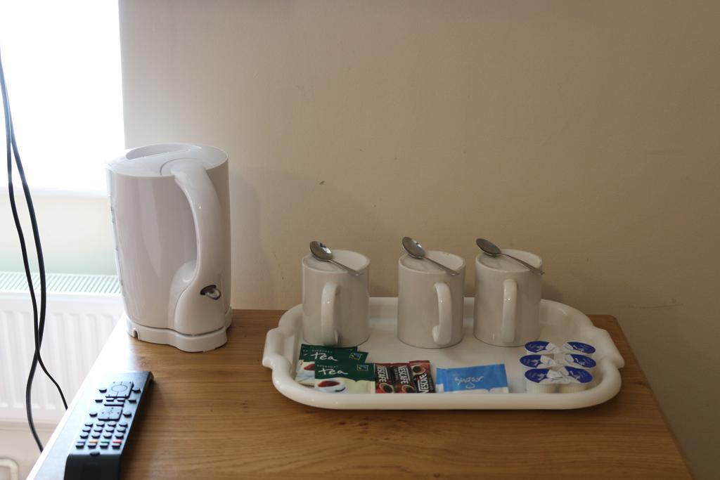 Acorn Lodge Guest House - Free Parking Gosport Exteriör bild