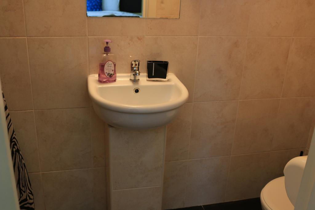 Acorn Lodge Guest House - Free Parking Gosport Exteriör bild