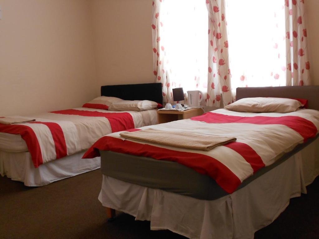 Acorn Lodge Guest House - Free Parking Gosport Exteriör bild