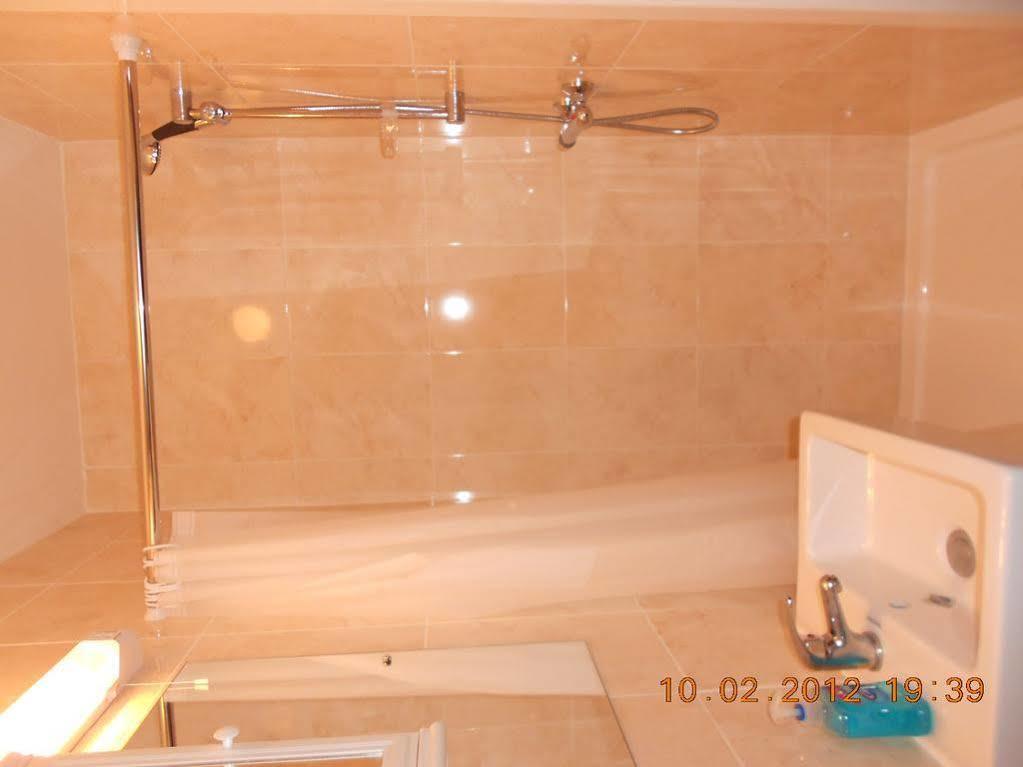 Acorn Lodge Guest House - Free Parking Gosport Exteriör bild